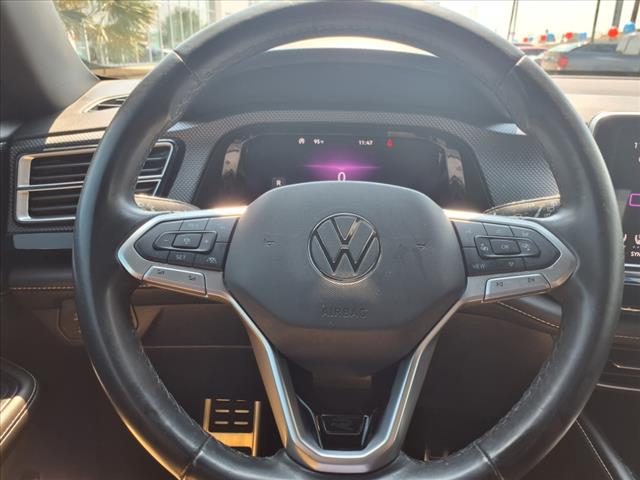 2024 Volkswagen Atlas Cross Sport 2.0T SEL Premium R-Line