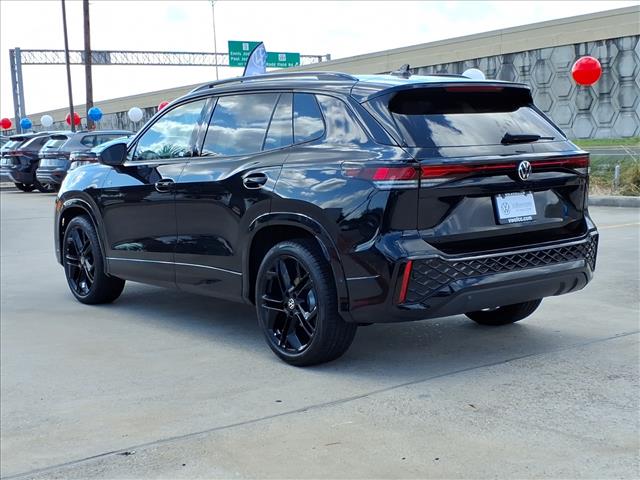 2025 Volkswagen Tiguan SE R-Line Black