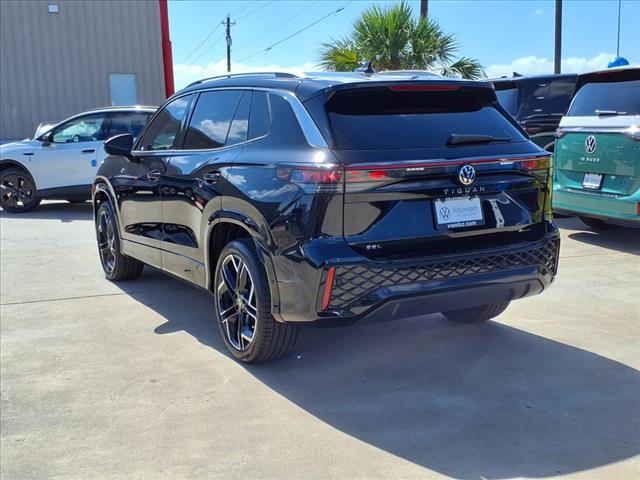 2025 Volkswagen Tiguan 2.0T SEL R-Line