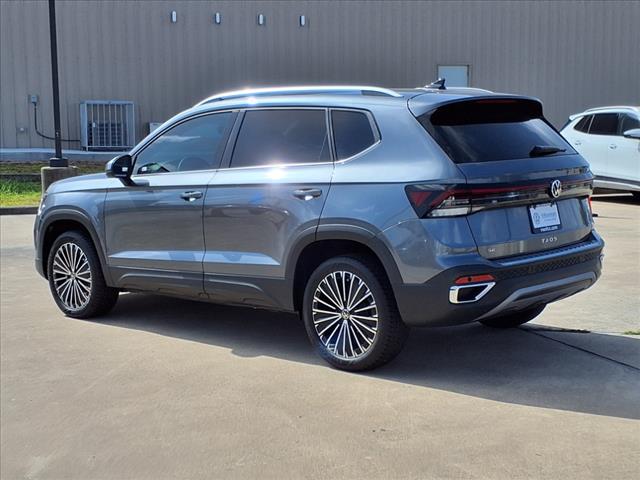 2025 Volkswagen Taos 1.5T SE