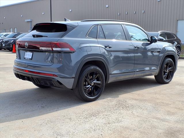 2025 Volkswagen Atlas Cross Sport 2.0T SEL R-Line Black