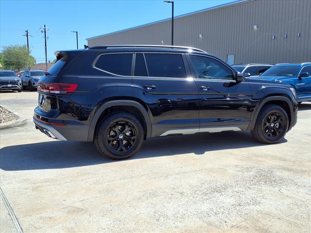 2025 Volkswagen Atlas 2.0T Peak Edition