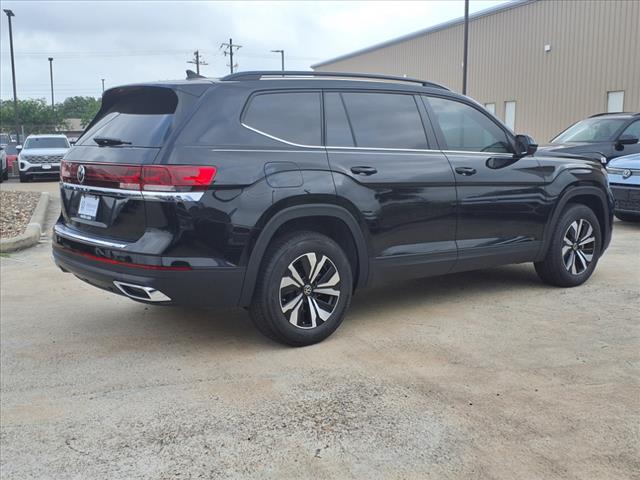 2025 Volkswagen Atlas 2.0T SE