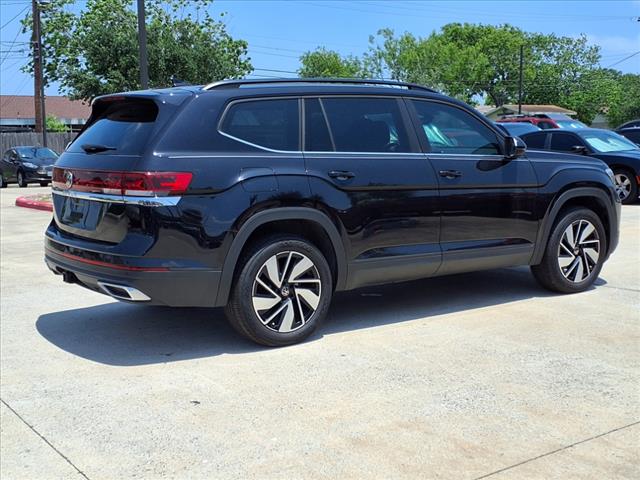 2024 Volkswagen Atlas 2.0T SE w/ Technology