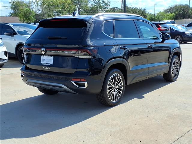 2025 Volkswagen Taos 1.5T SE
