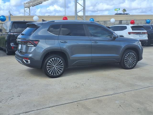 2025 Volkswagen Taos 1.5T SE
