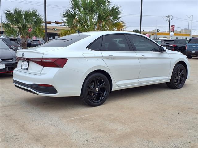 2025 Volkswagen Jetta 1.5T SE