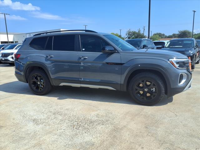 2025 Volkswagen Atlas 2.0T Peak Edition