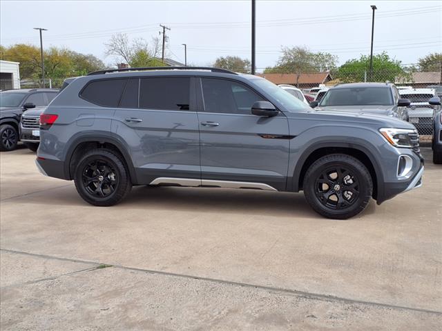 2025 Volkswagen Atlas 2.0T Peak Edition