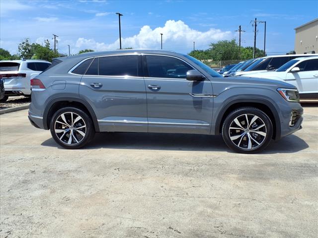 2025 Volkswagen Atlas Cross Sport 2.0T SEL Premium R-Line