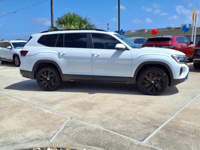 2025 Volkswagen Atlas 2.0T SE w/ Technology