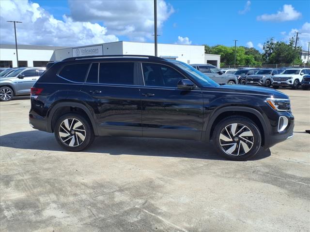 2025 Volkswagen Atlas 2.0T SE w/ Technology