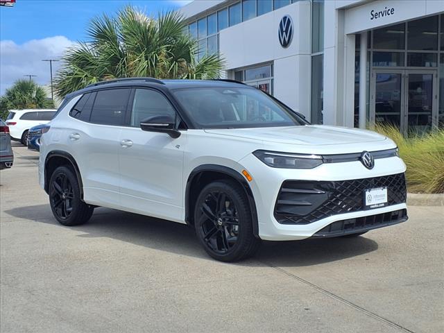 2025 Volkswagen Tiguan 2.0T SE R-Line Black