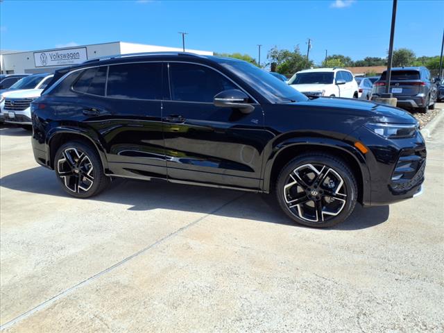 2025 Volkswagen Tiguan 2.0T SEL R-Line