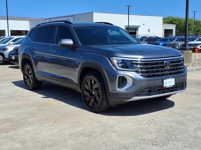 2025 Volkswagen Atlas 2.0T SE w/ Technology