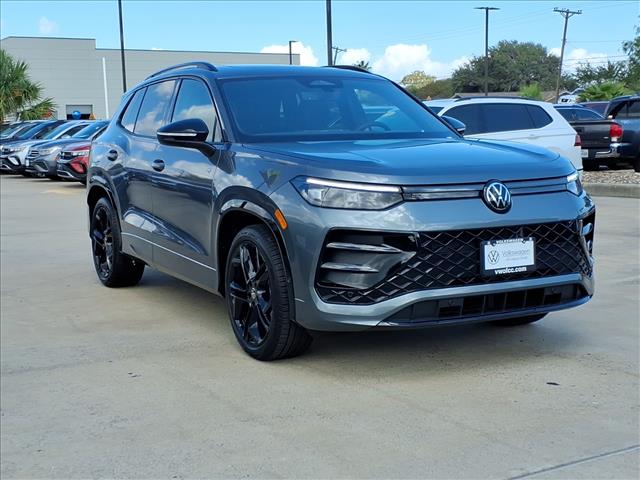 2025 Volkswagen Tiguan SE R-Line Black