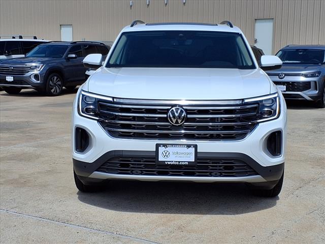 2025 Volkswagen Atlas 2.0T SE w/ Technology