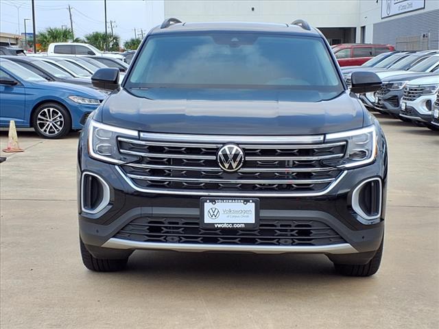 2025 Volkswagen Atlas 2.0T SE w/ Technology