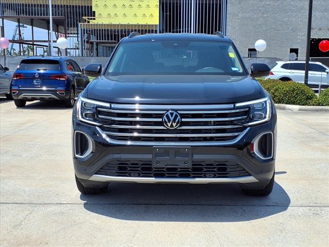 2024 Volkswagen Atlas 2.0T SE w/ Technology