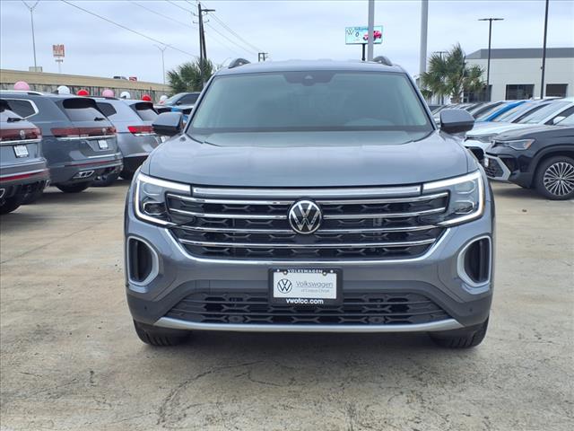 2025 Volkswagen Atlas 2.0T SE w/ Technology