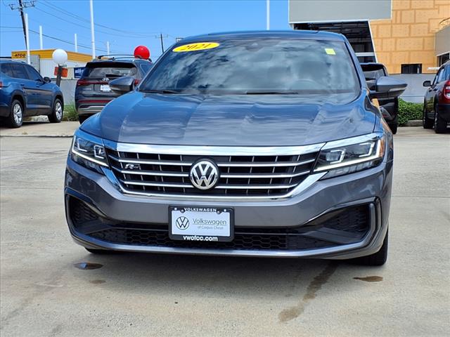 2022 Volkswagen Passat 2.0T R-Line