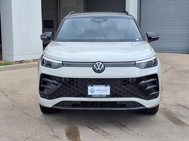2025 Volkswagen Tiguan 2.0T SE R-Line Black