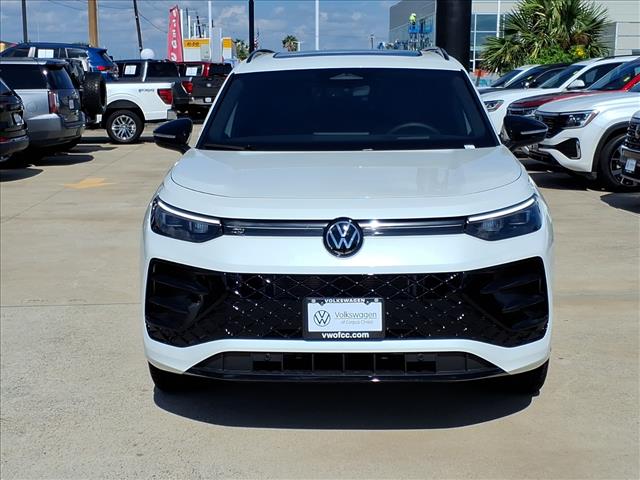 2025 Volkswagen Tiguan 2.0T SE R-Line Black