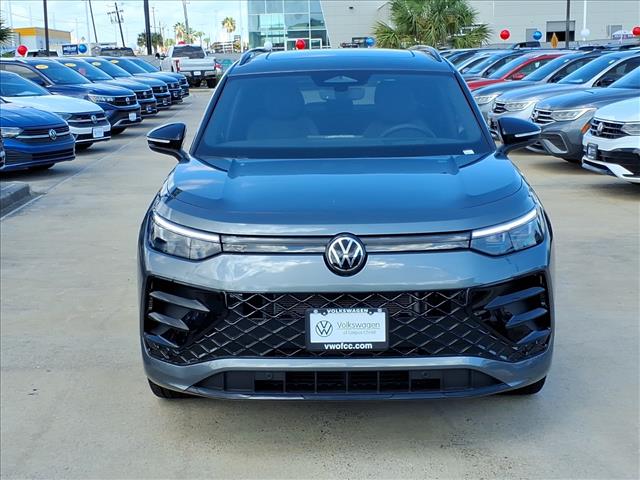 2025 Volkswagen Tiguan SE R-Line Black