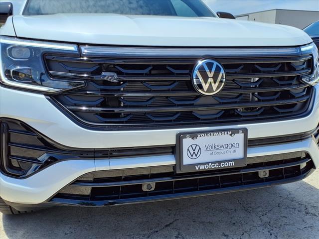 2025 Volkswagen Atlas Cross Sport 2.0T SEL R-Line Black