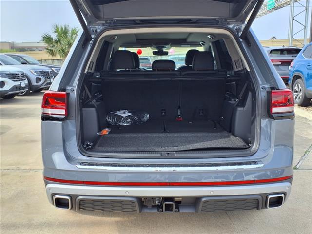 2025 Volkswagen Atlas 2.0T Peak Edition