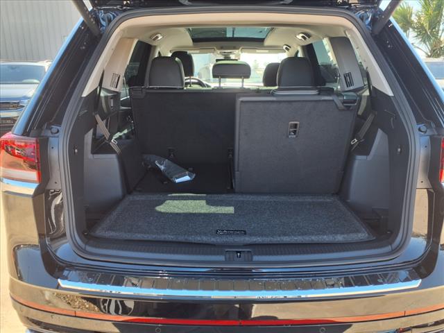 2025 Volkswagen Atlas 2.0T SEL Premium R-Line