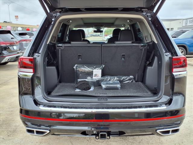 2025 Volkswagen Atlas 2.0T SEL Premium R-Line