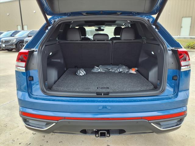 2025 Volkswagen Atlas Cross Sport 2.0T SE w/ Technology