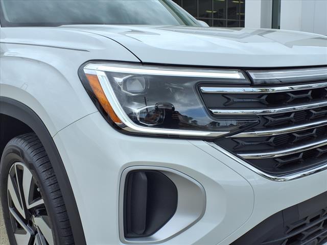 2025 Volkswagen Atlas 2.0T SE w/ Technology
