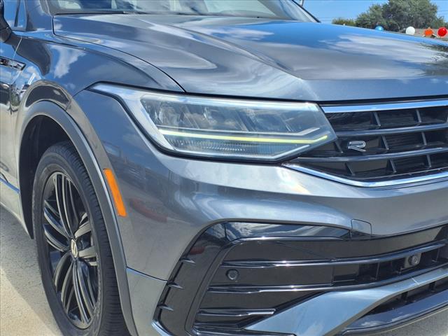 2022 Volkswagen Tiguan 2.0T SE R-Line Black