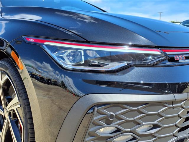 2025 Volkswagen Golf GTI 2.0T SE
