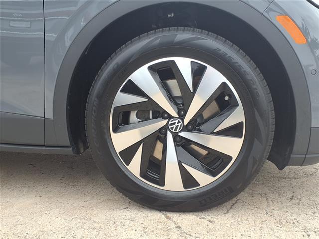 2025 Volkswagen ID.4 Pro
