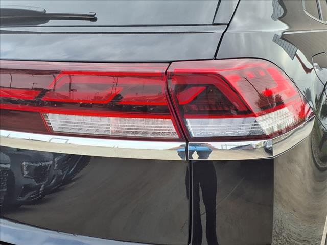 2025 Volkswagen Atlas Cross Sport 2.0T SE