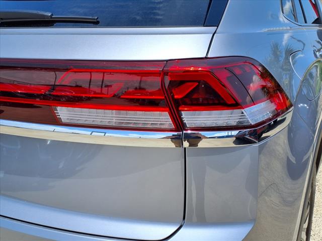 2025 Volkswagen Atlas Cross Sport 2.0T SE