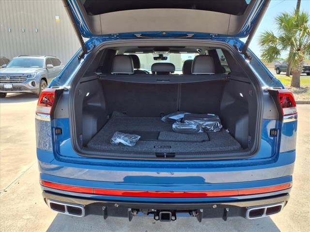 2025 Volkswagen Atlas Cross Sport 2.0T SEL Premium R-Line