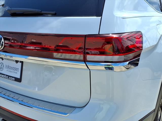 2025 Volkswagen Atlas 2.0T SE w/ Technology