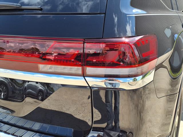 2025 Volkswagen Atlas 2.0T SE w/ Technology