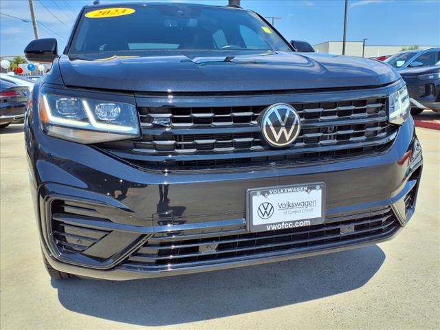 2023 Volkswagen Atlas Cross Sport 3.6 V6 SEL R-Line Black