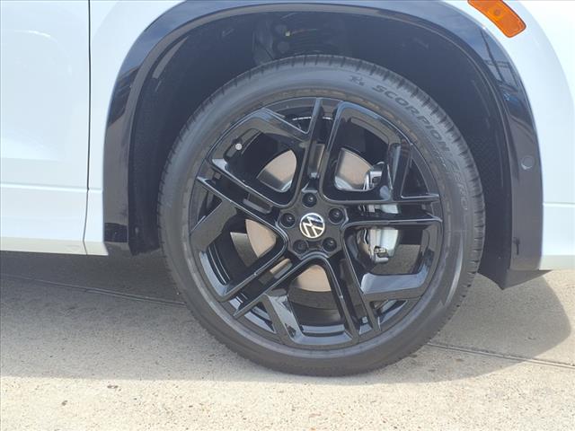 2025 Volkswagen Tiguan 2.0T SE R-Line Black