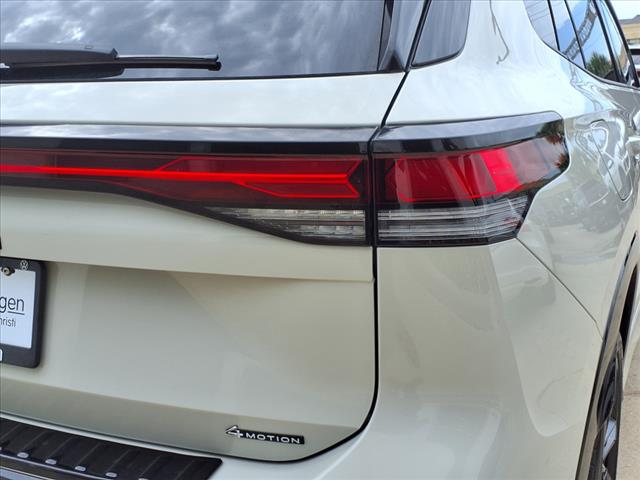 2025 Volkswagen Tiguan 2.0T SE R-Line Black