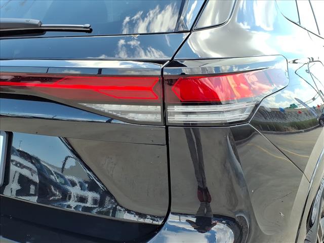 2025 Volkswagen Tiguan SE R-Line Black