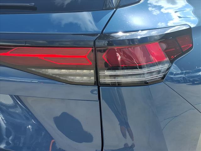 2025 Volkswagen Tiguan SE R-Line Black