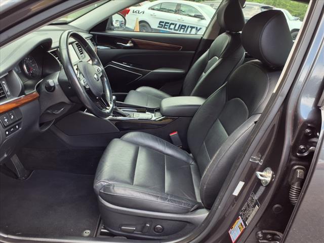 2019 Kia Cadenza Premium