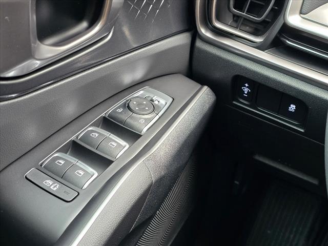2025 Kia Sorento LX