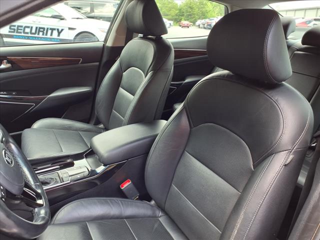 2019 Kia Cadenza Premium